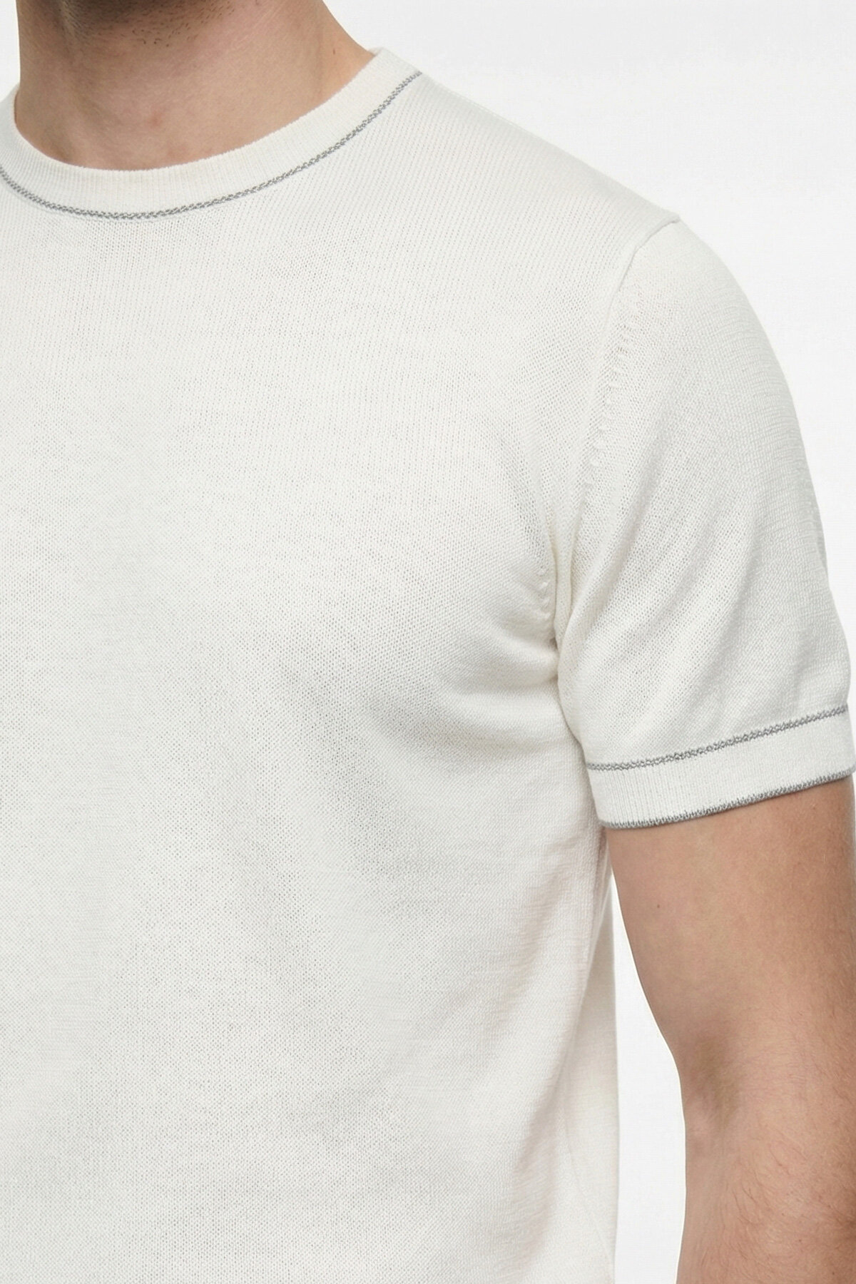 Off-White 100% Cotton Crew Neck Short Sleeve Sweater - 3