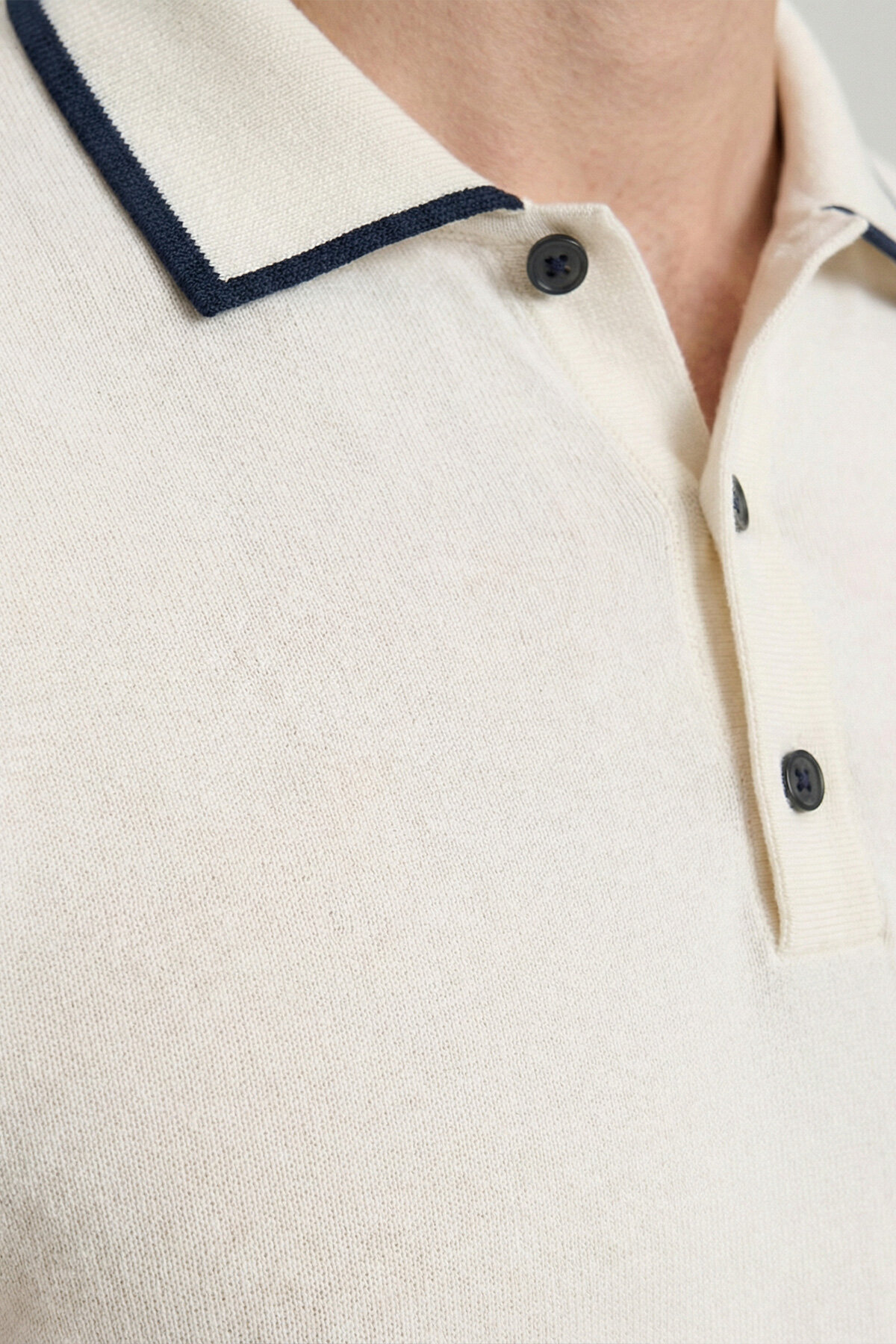 Off-White 100% Cotton Polo Knit - 3