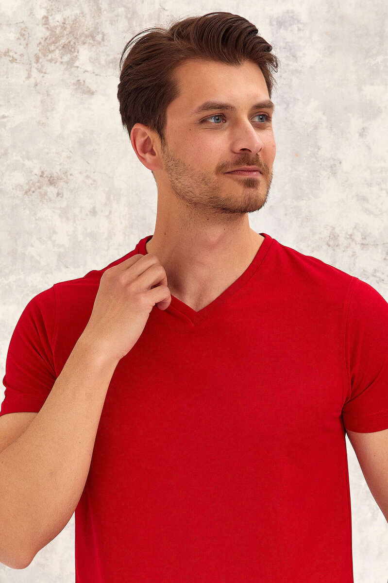 Red V-Neck Basic T-shirt - 3