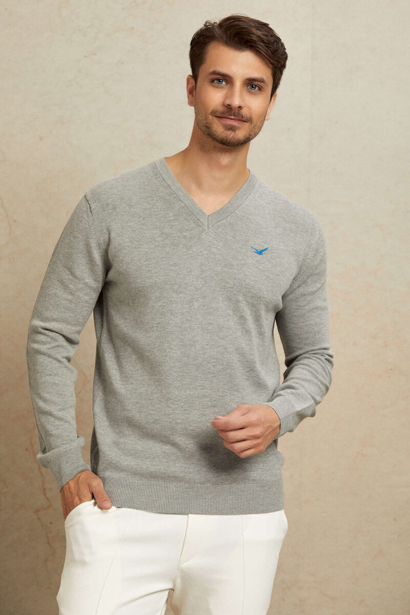 Light Grey 100% Cotton V-Neck Sweater - 6