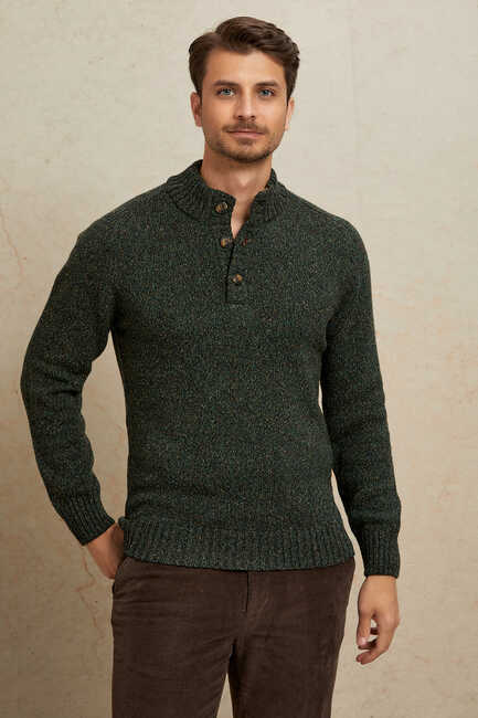 Green 100% Cotton Buttoned Sweater