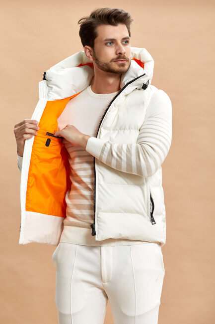 White Hooded Puffer Vest - 4