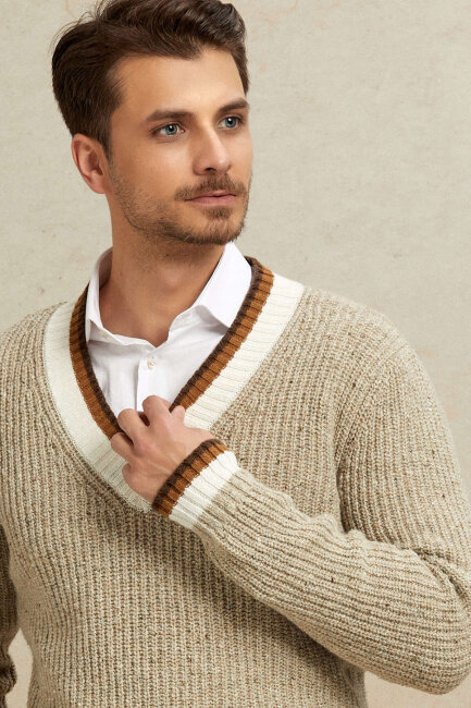 Beige 100% Cotton V-Neck Sweater - 4