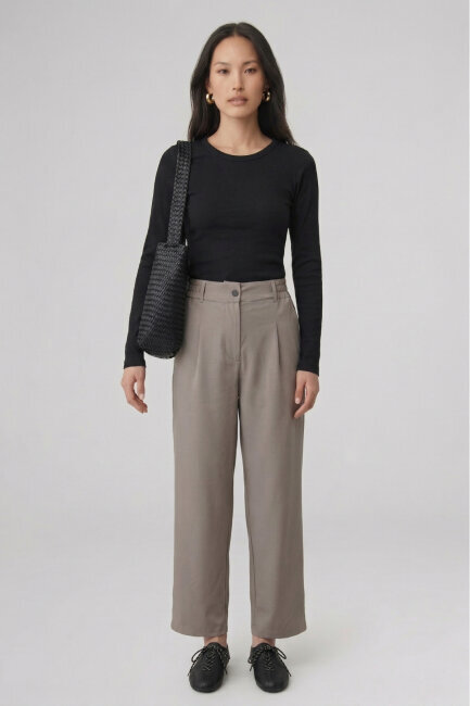 Bej Teknik Kumaş Rahat Pantolon