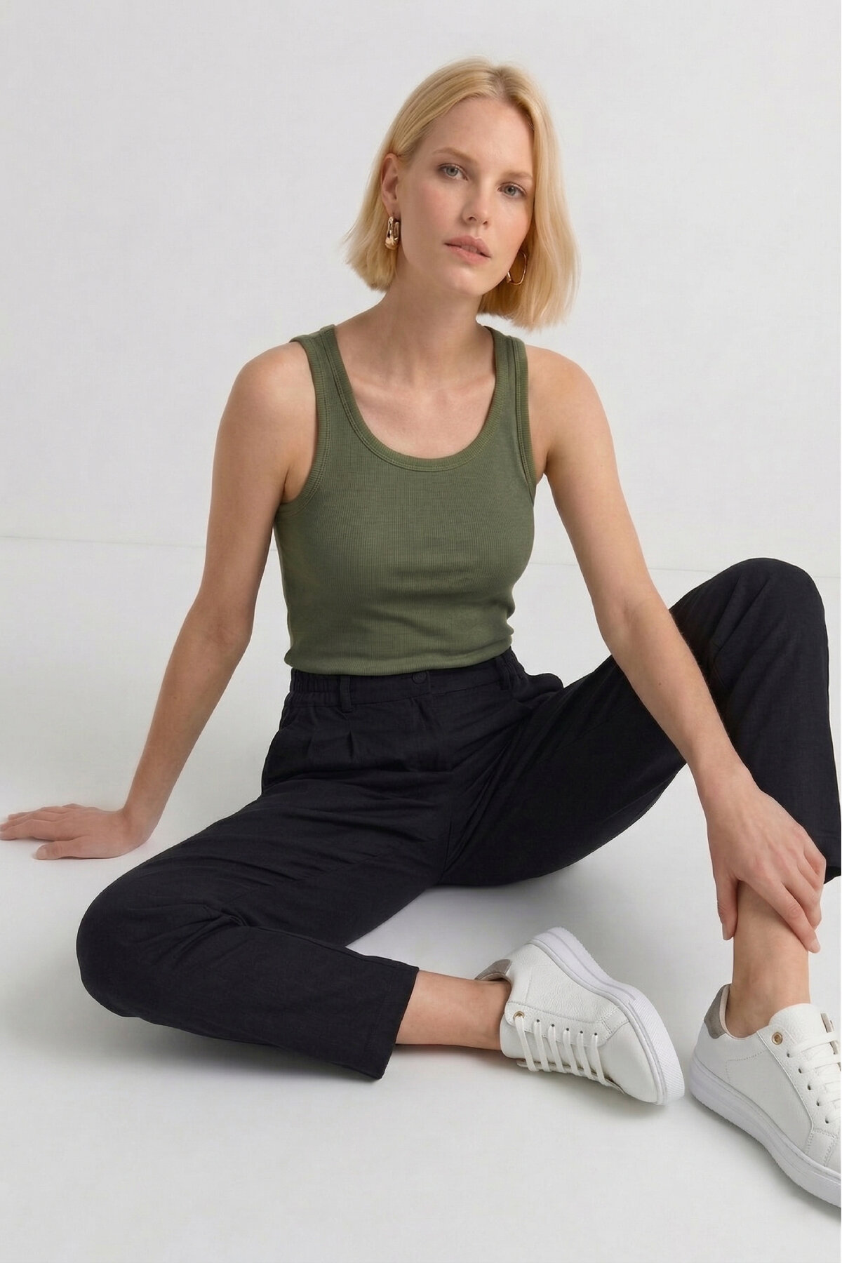 Siyah Teknik Kumaş Rahat Pantolon - 2