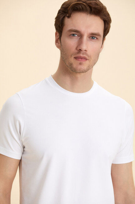 White Cotton Basic T-shirt