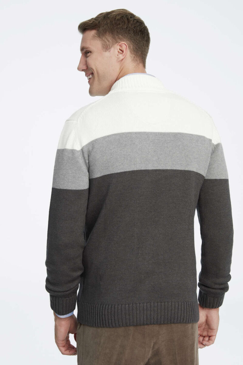 Grey Striped Zip-Up Knit Jacket - 4