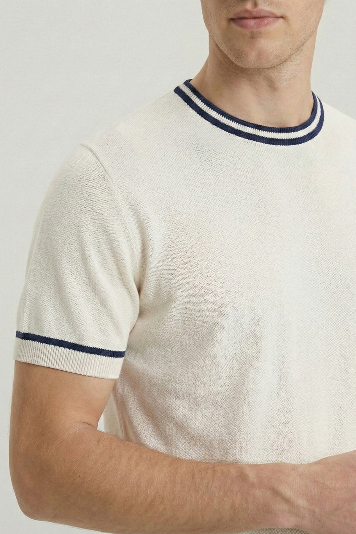 Kırık Beyaz Bisiklet Yaka Triko Tişört - 3