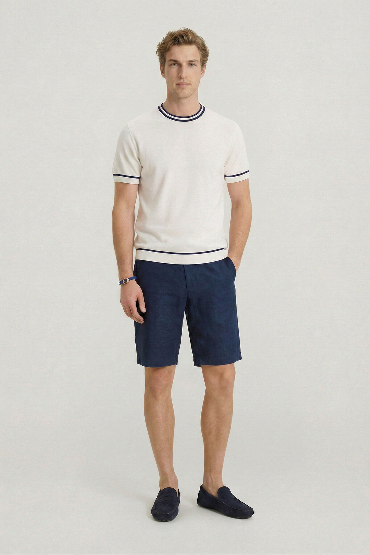 Kırık Beyaz Bisiklet Yaka Triko Tişört - 1