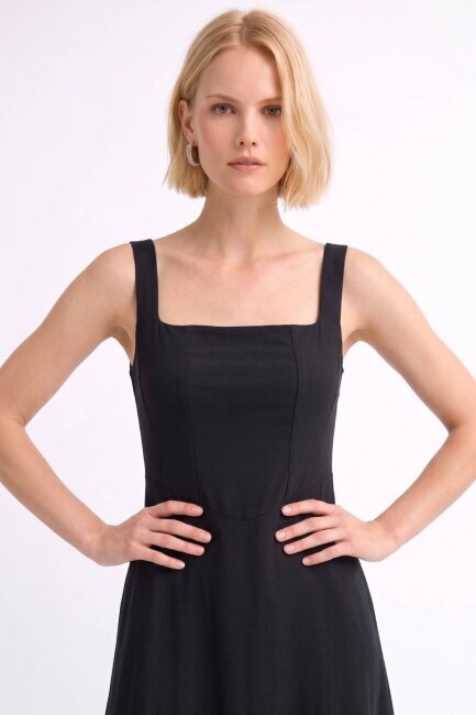 Siyah Askılı Midi Elbise - 3