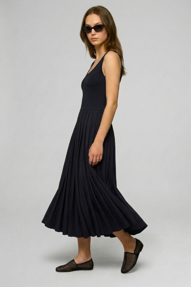 Lacivert Akışkan Form Midi Elbise - 1