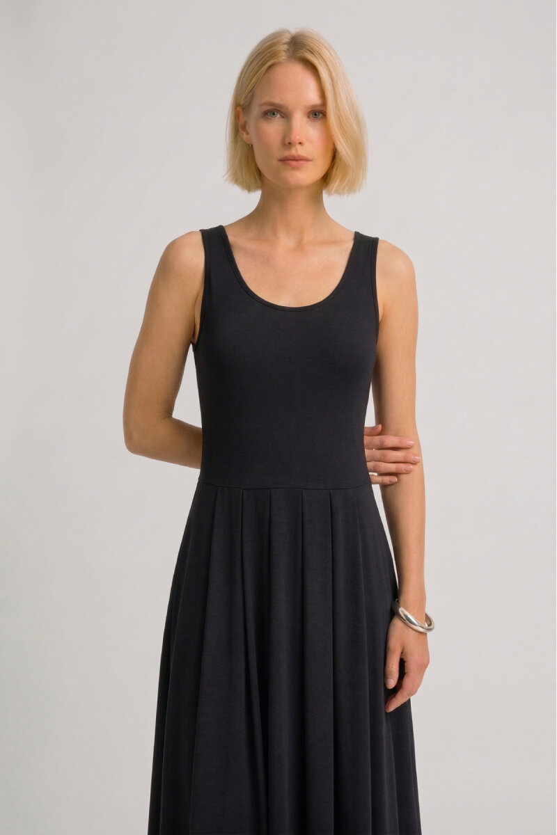 Siyah Akışkan Form Midi Elbise - 4