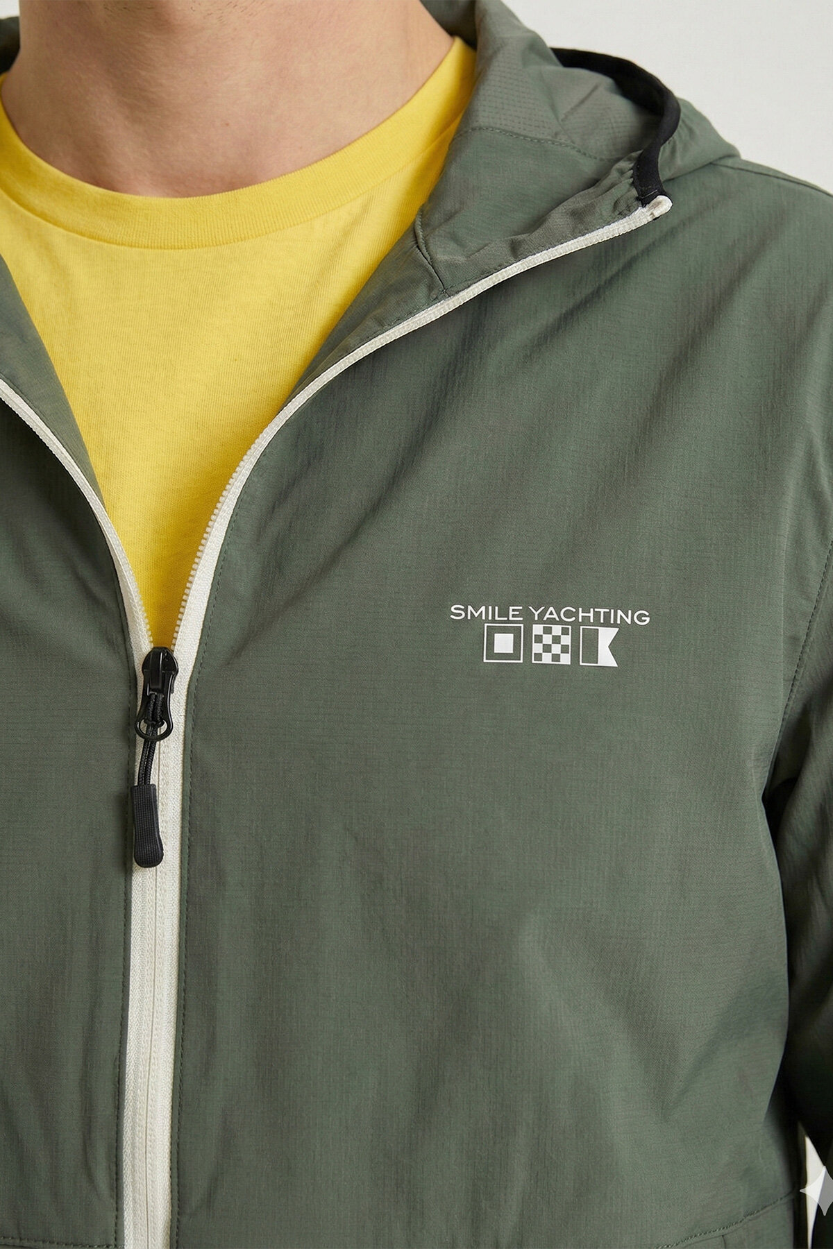 Haki Kapüşonlu Rüzgarlık Mont - 3