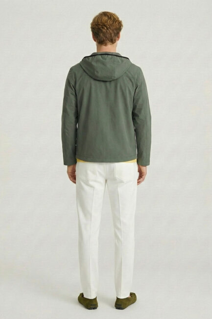 Haki Kapüşonlu Rüzgarlık Mont - 6