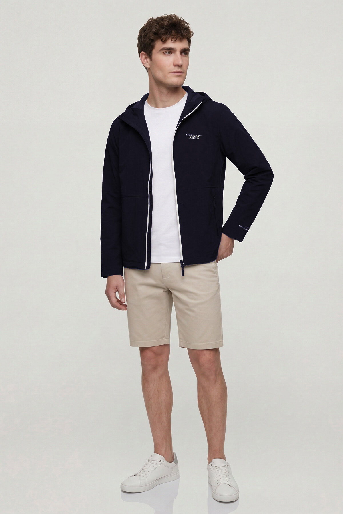 Lacivert Kapüşonlu Rüzgarlık Mont - 2