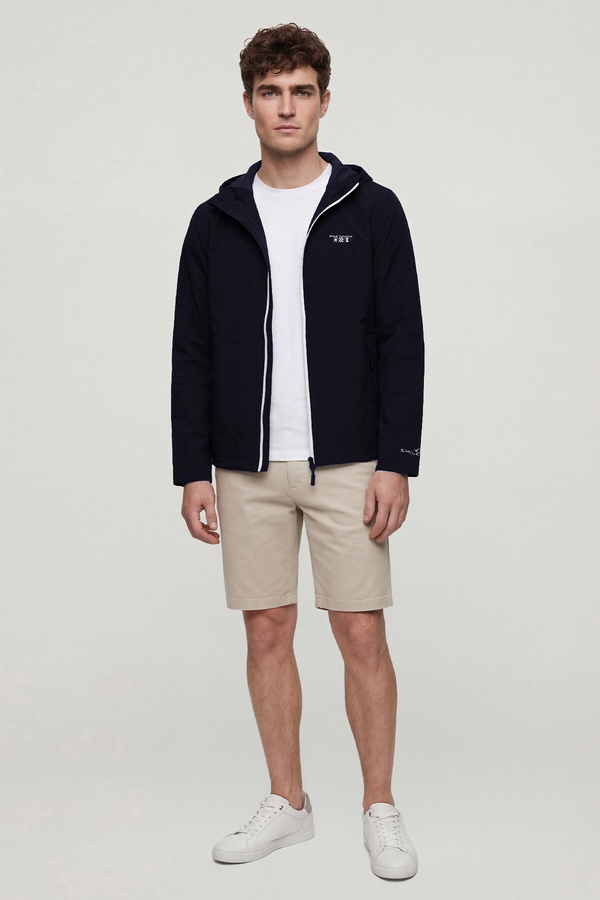 Lacivert Kapüşonlu Rüzgarlık Mont - 4