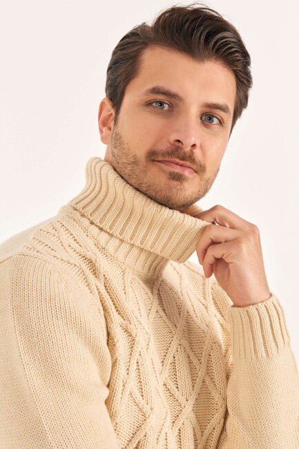 Beige Wool Turtleneck Sweater - 3