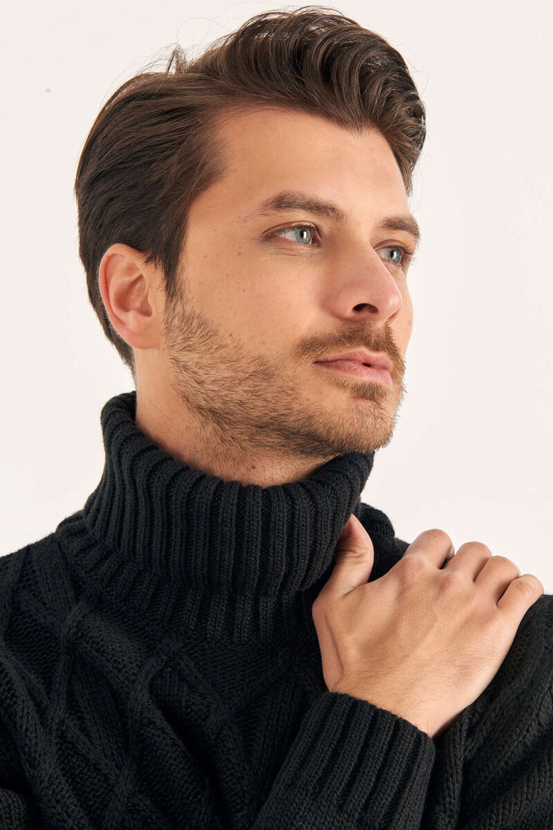 Black Wool Turtleneck Sweater - 4