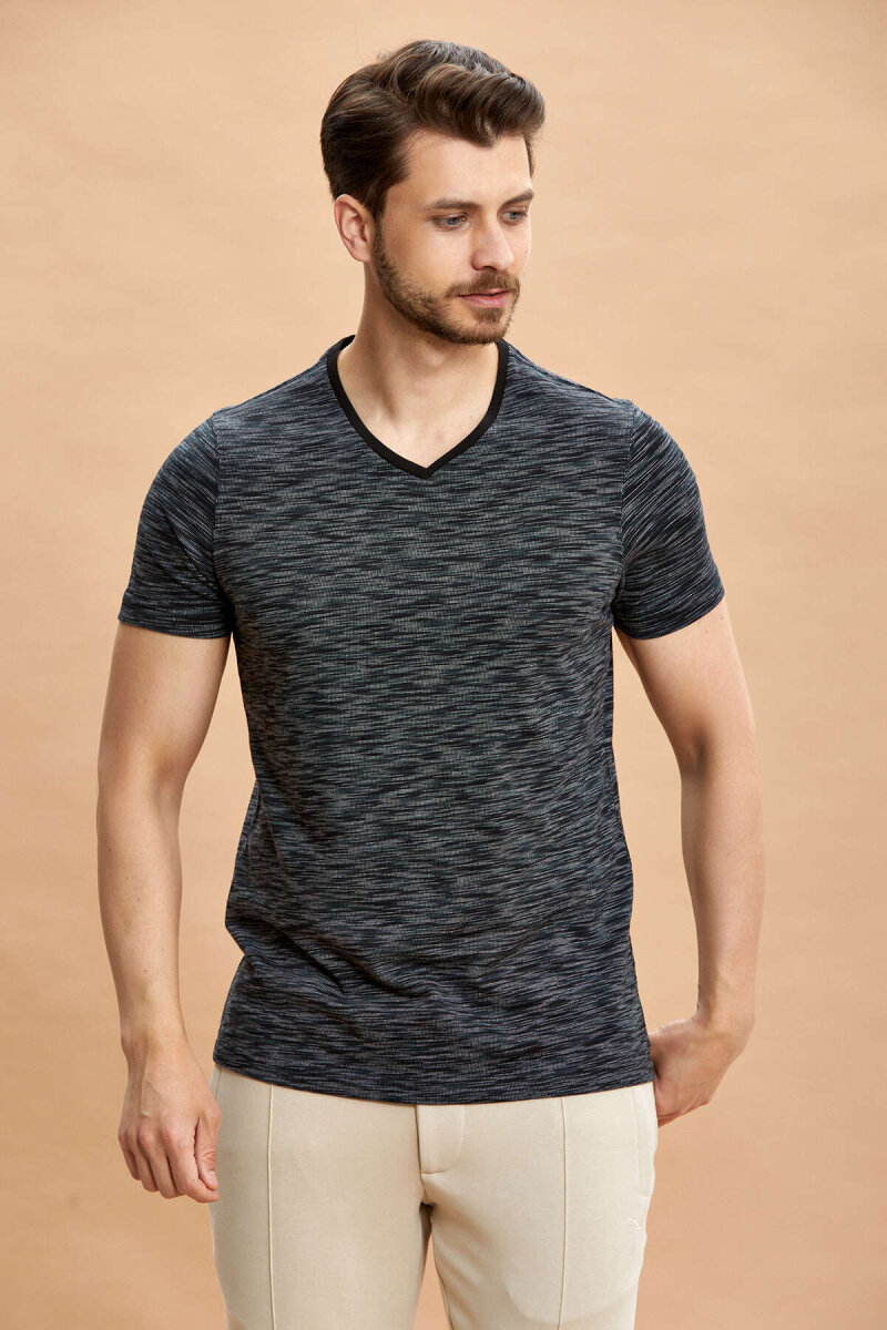 Black 100% Cotton V-Neck Patterned T-shirt - 4