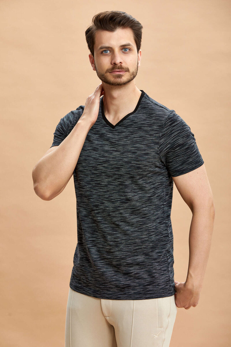Black 100% Cotton V-Neck Patterned T-shirt - 5