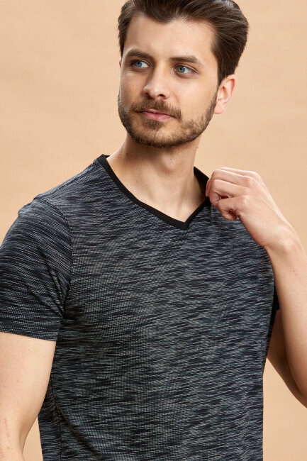 Black 100% Cotton V-Neck Patterned T-shirt - 6